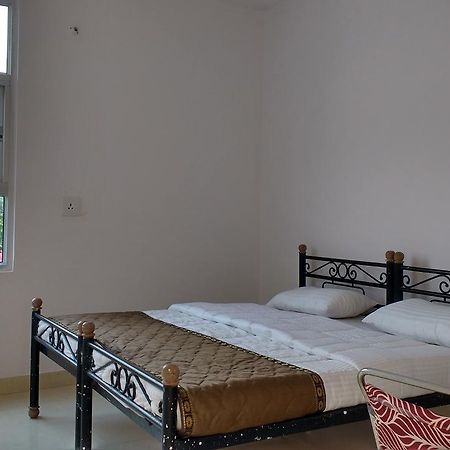 Club Awara Holiday Resort Манесар Экстерьер фото